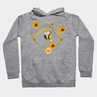 Queen Mommy to bee Hoodie